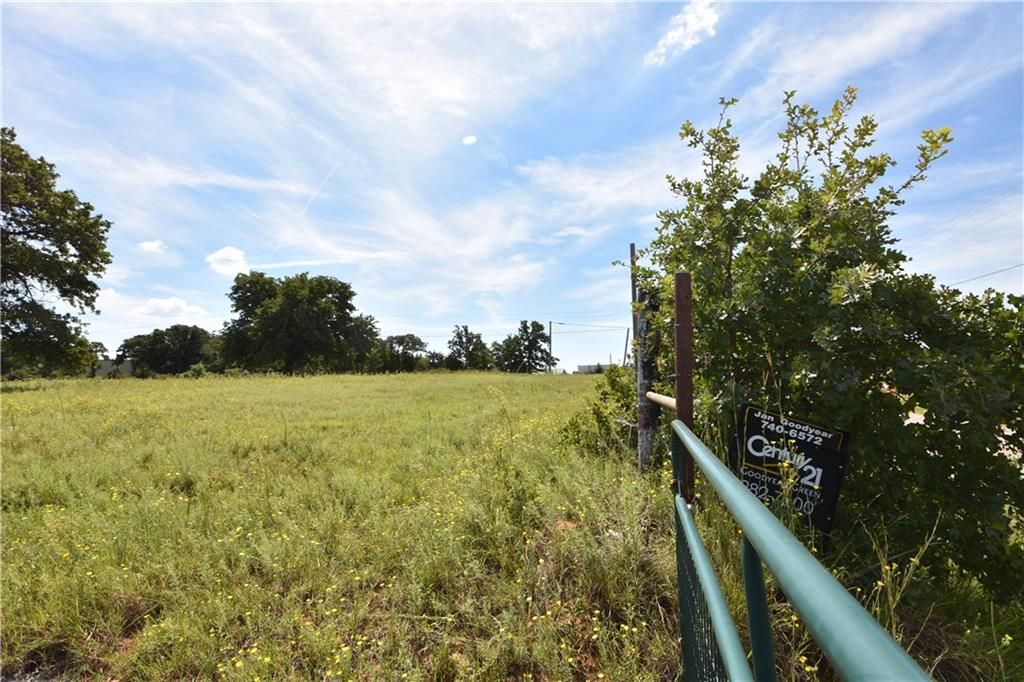 Beckham: 11200 S Douglas Blvd, Guthrie, OK 73044